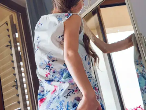 צעירות (18+)